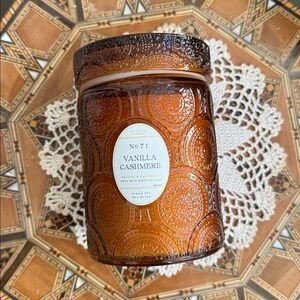 Vanilla Cashmere Scented Candle